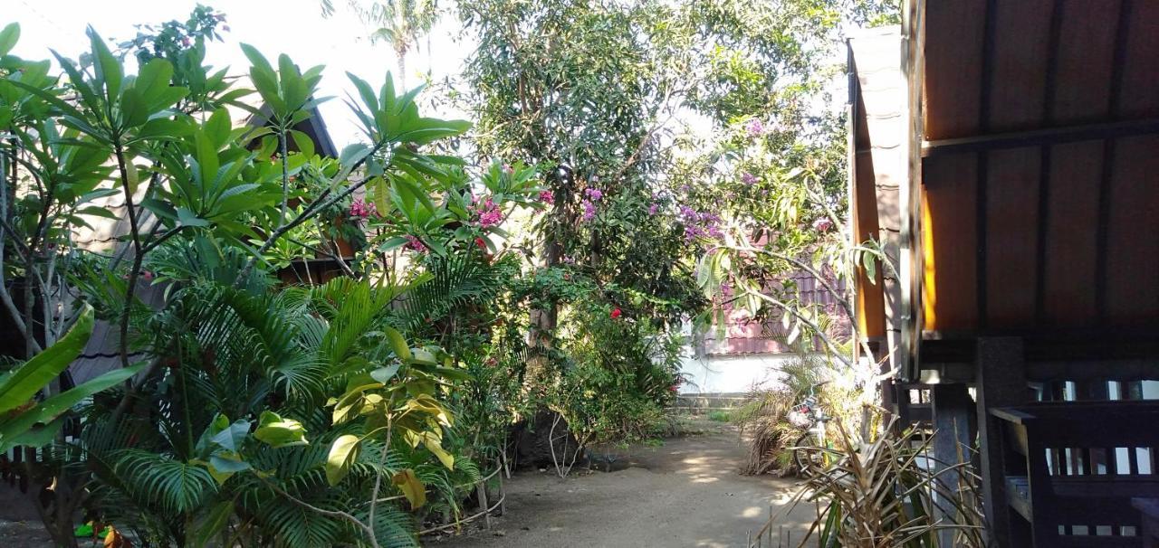 Hello Lumbung Homestay Gili Air Kültér fotó